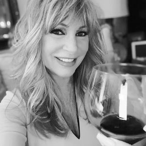 Meet your Posher, Lorinda